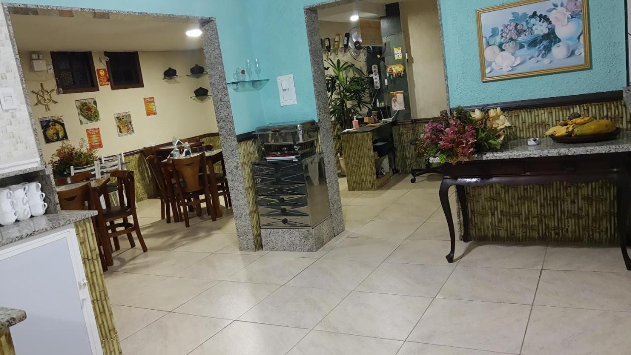 Ponta Do Arpao Inn *